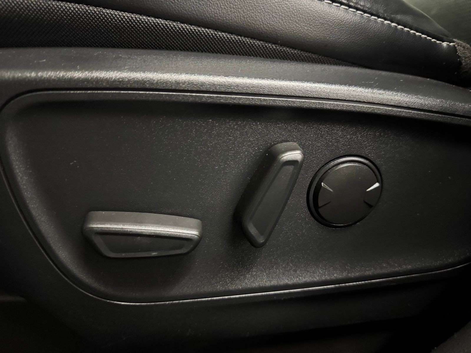 2024 Ford Escape Platinum - Photo 26