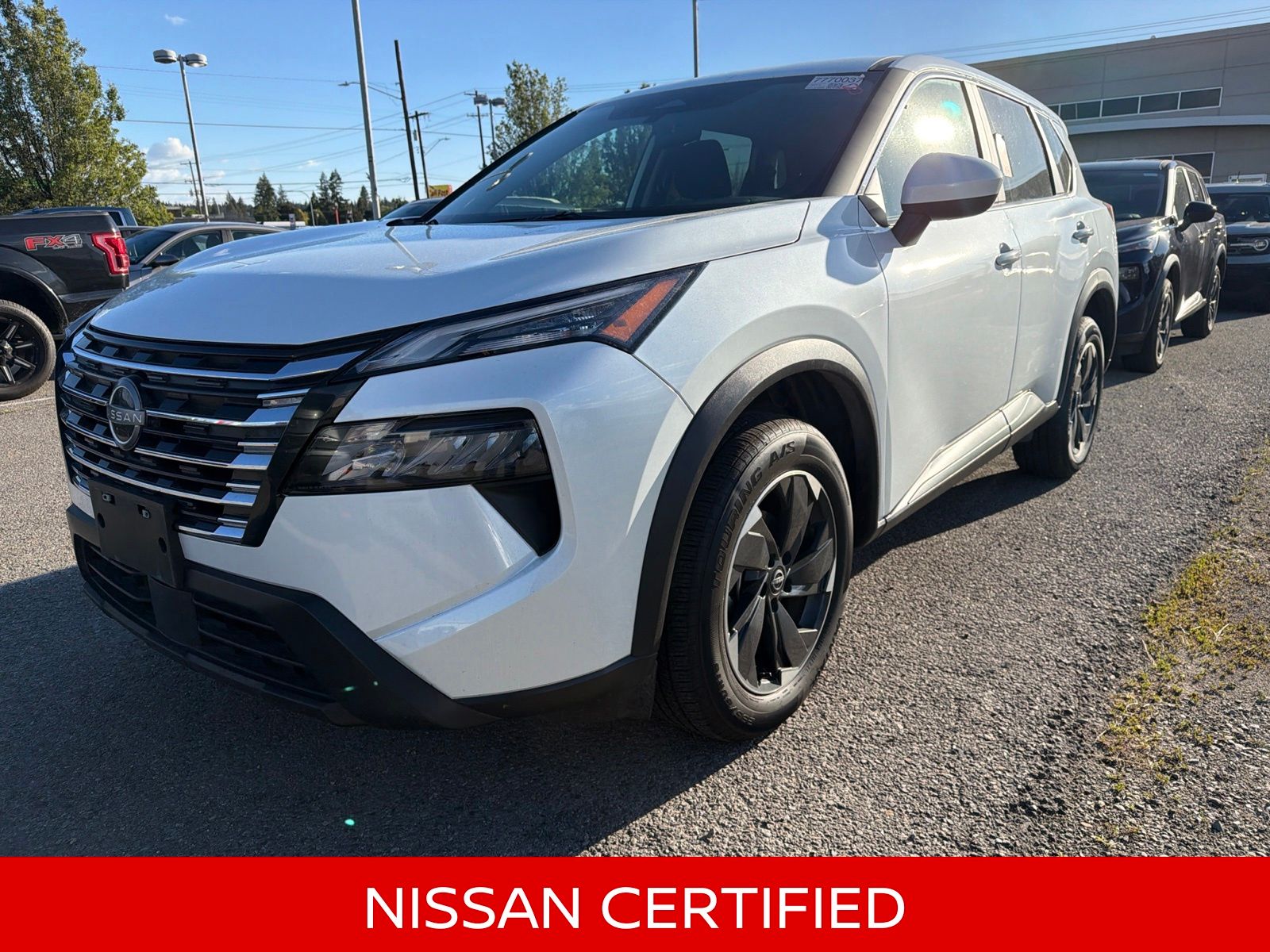 2025 Nissan Rogue SV AWD's photo