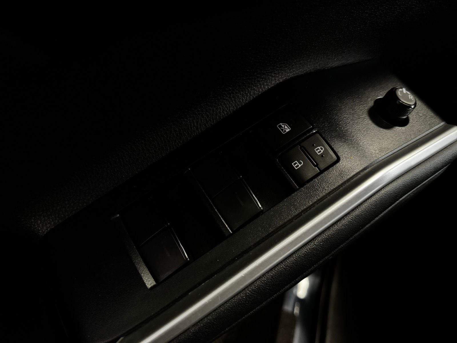 2024 Toyota Highlander XLE - Photo 25