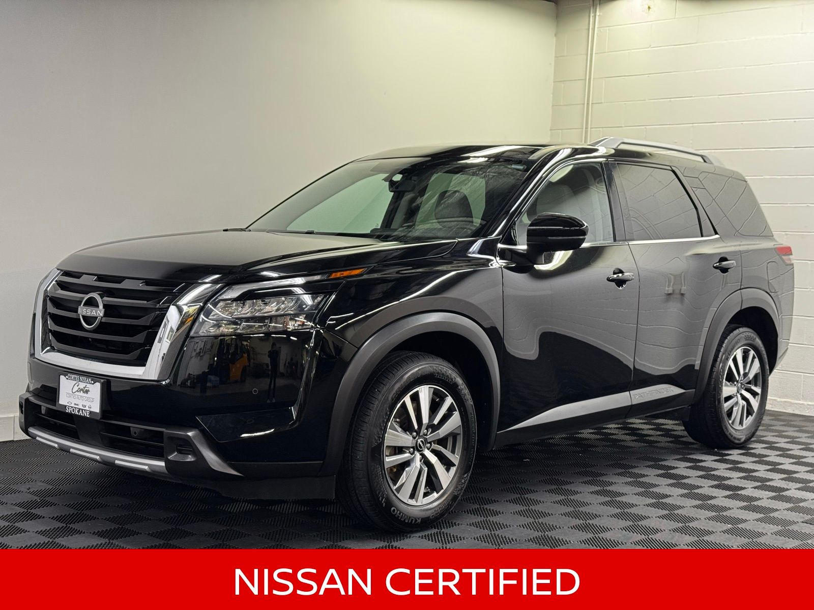 2025 Nissan Pathfinder SL 4WD's photo