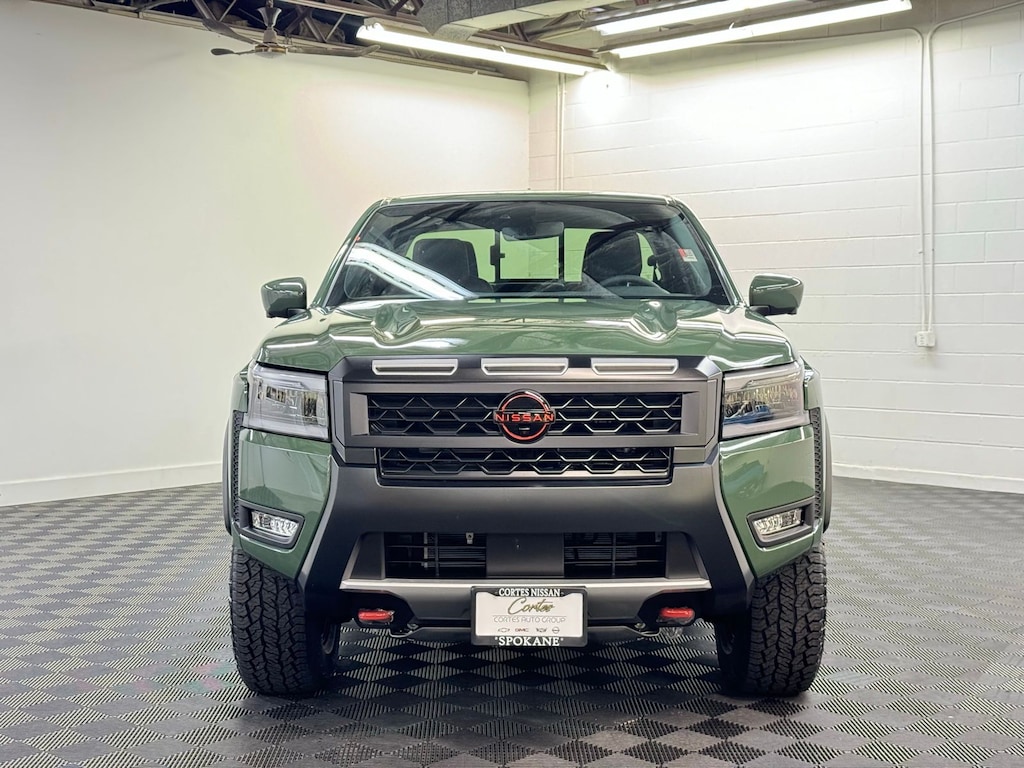 2026 Nissan Frontier PRO-4X photo 3