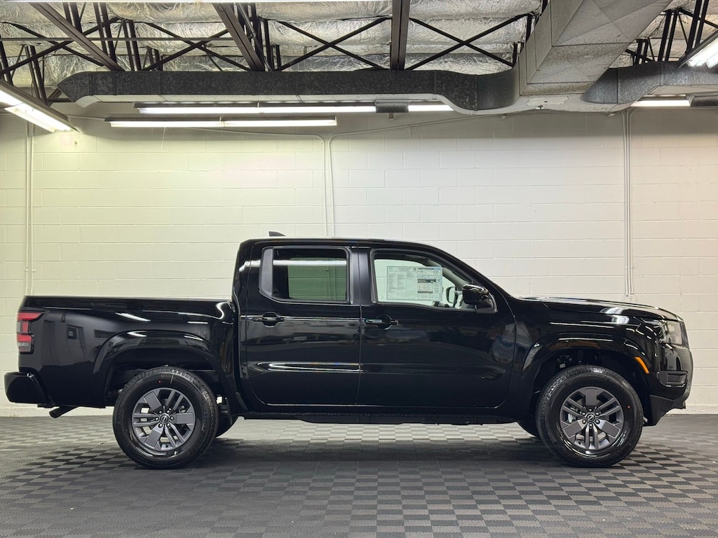 2026 Nissan Frontier SV photo 4