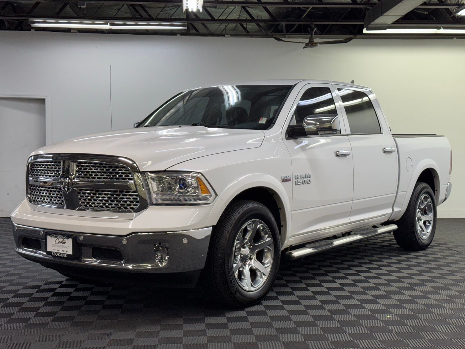 2015 RAM Ram 1500 Pickup Laramie