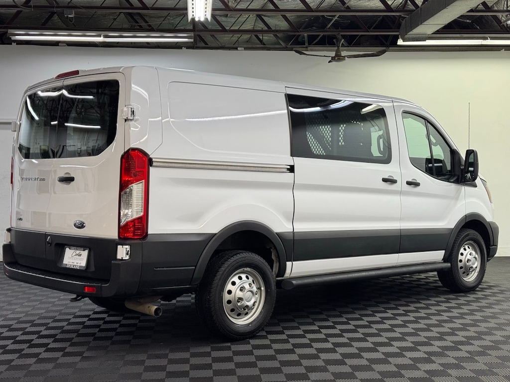 2023 Ford Transit photo 2