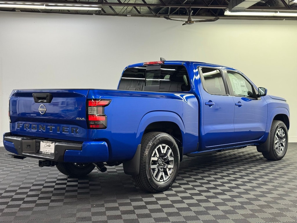 2026 Nissan Frontier SV photo 3