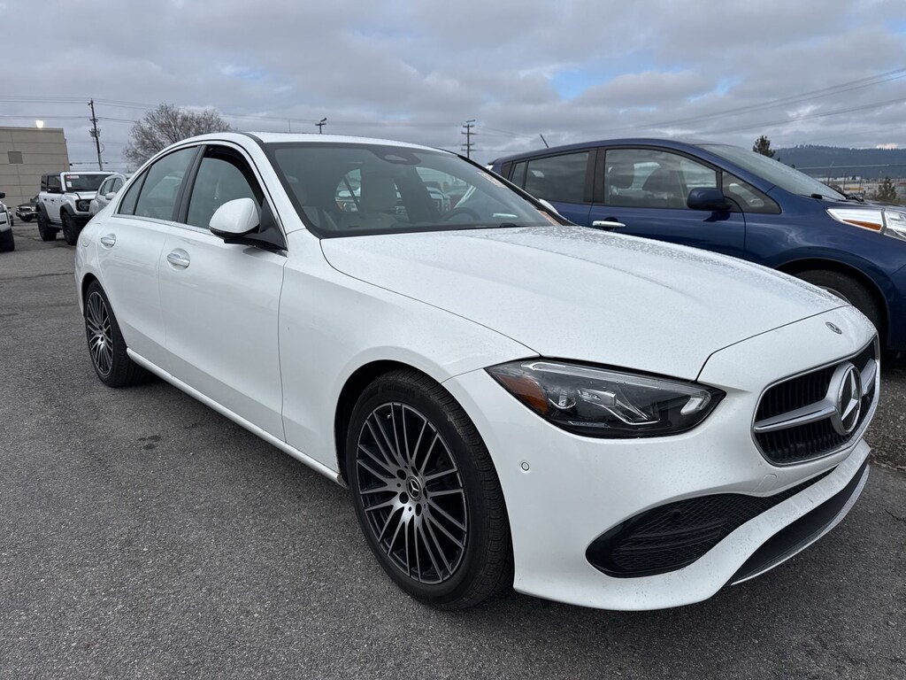 2025 Mercedes Benz C 300 4MATIC photo 3