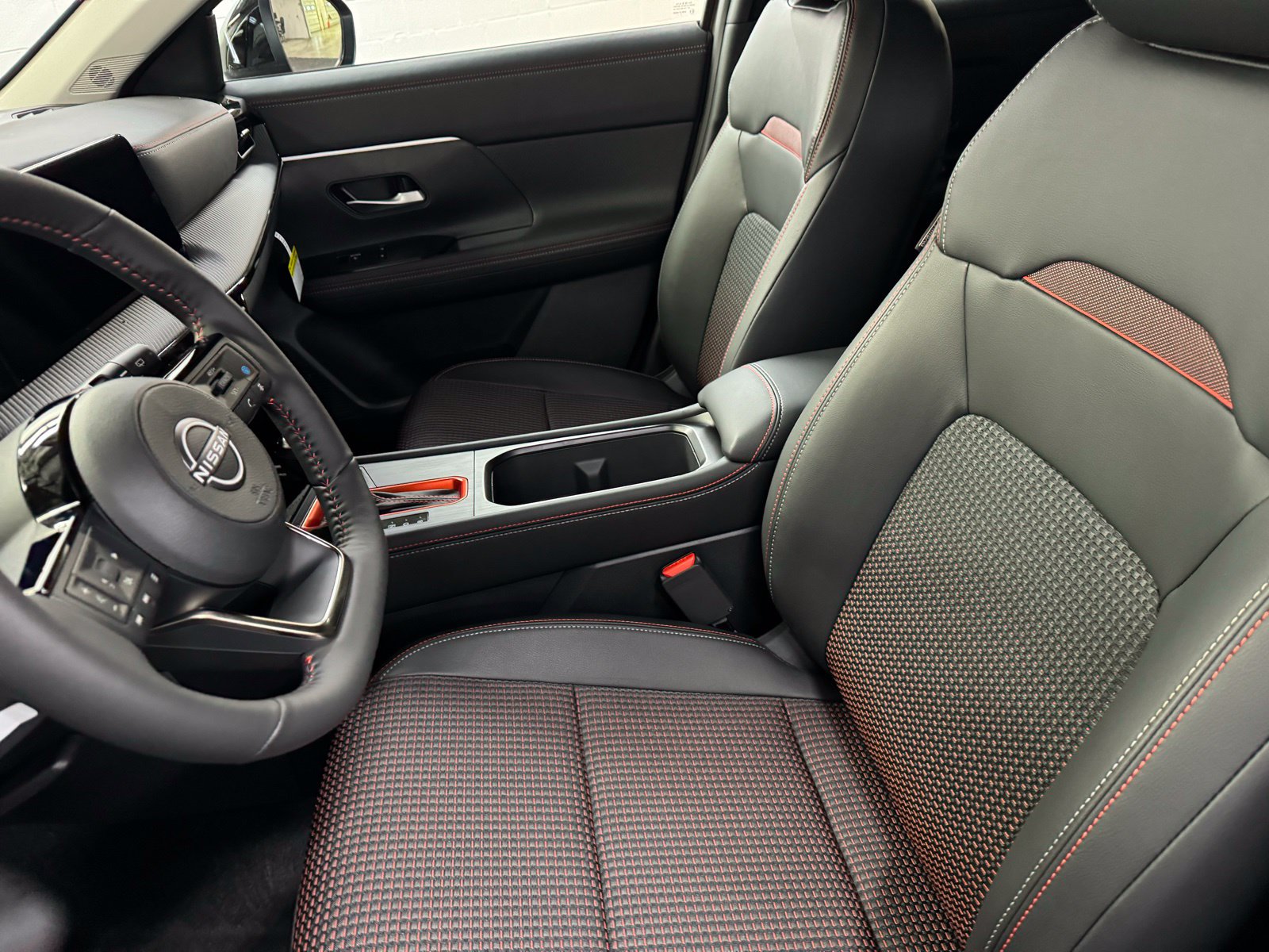 2026 Nissan KICKS SR AWD - Photo 11