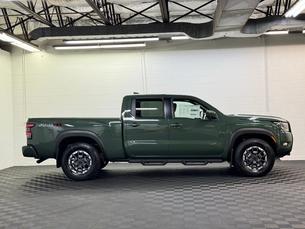 2026 Nissan Frontier PRO-4X photo 2