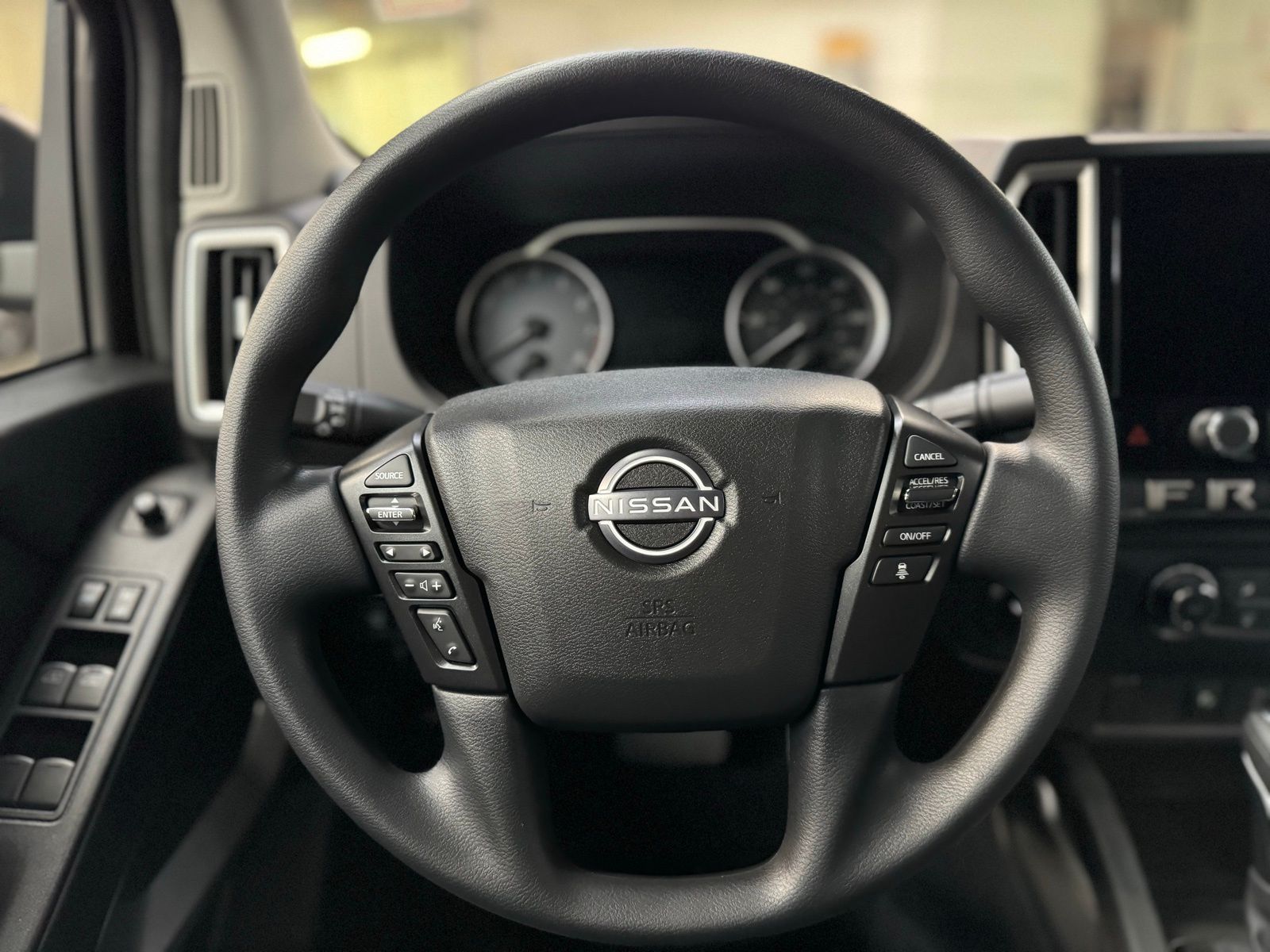 2026 Nissan Frontier SV - Photo 17