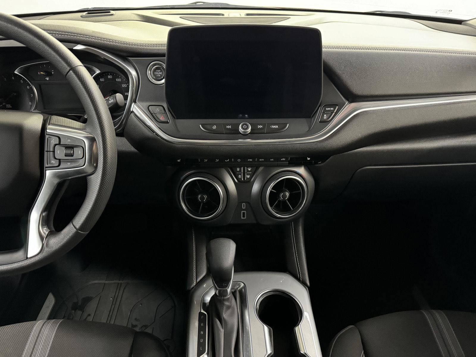 2025 Chevrolet Blazer 2LT - Photo 13