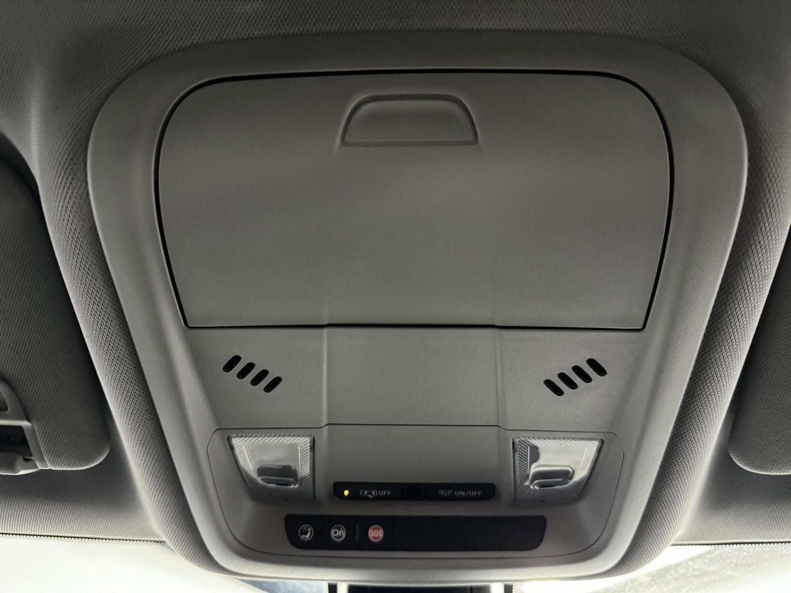 2025 Chevrolet Blazer 2LT - Photo 19