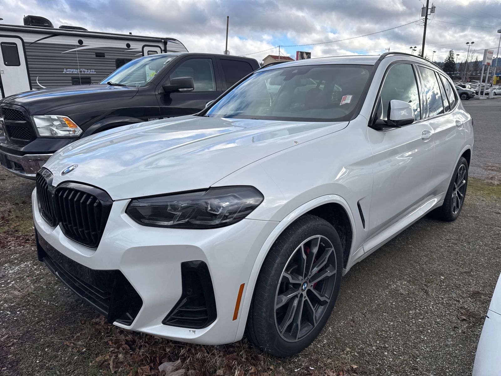 2022 BMW X3 30i's photo