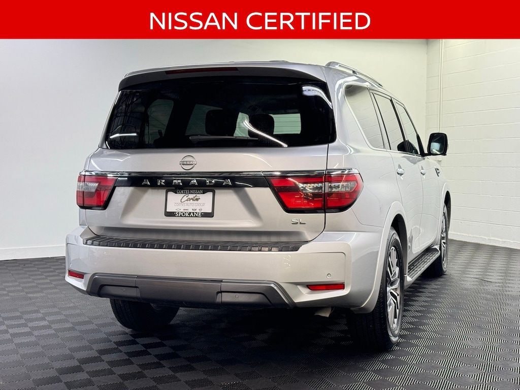2024 Nissan Armada SL photo 3