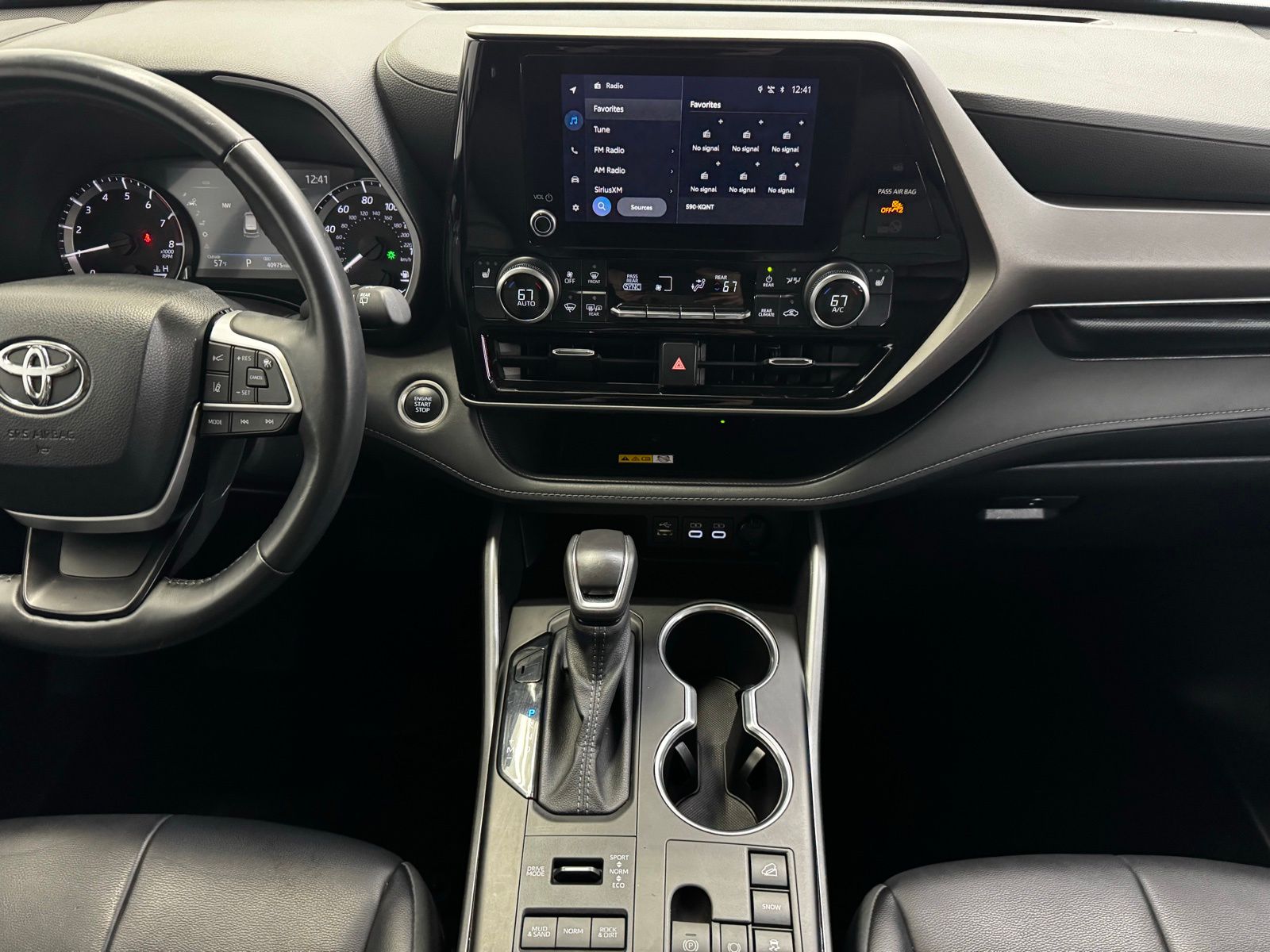2024 Toyota Highlander XLE - Photo 18
