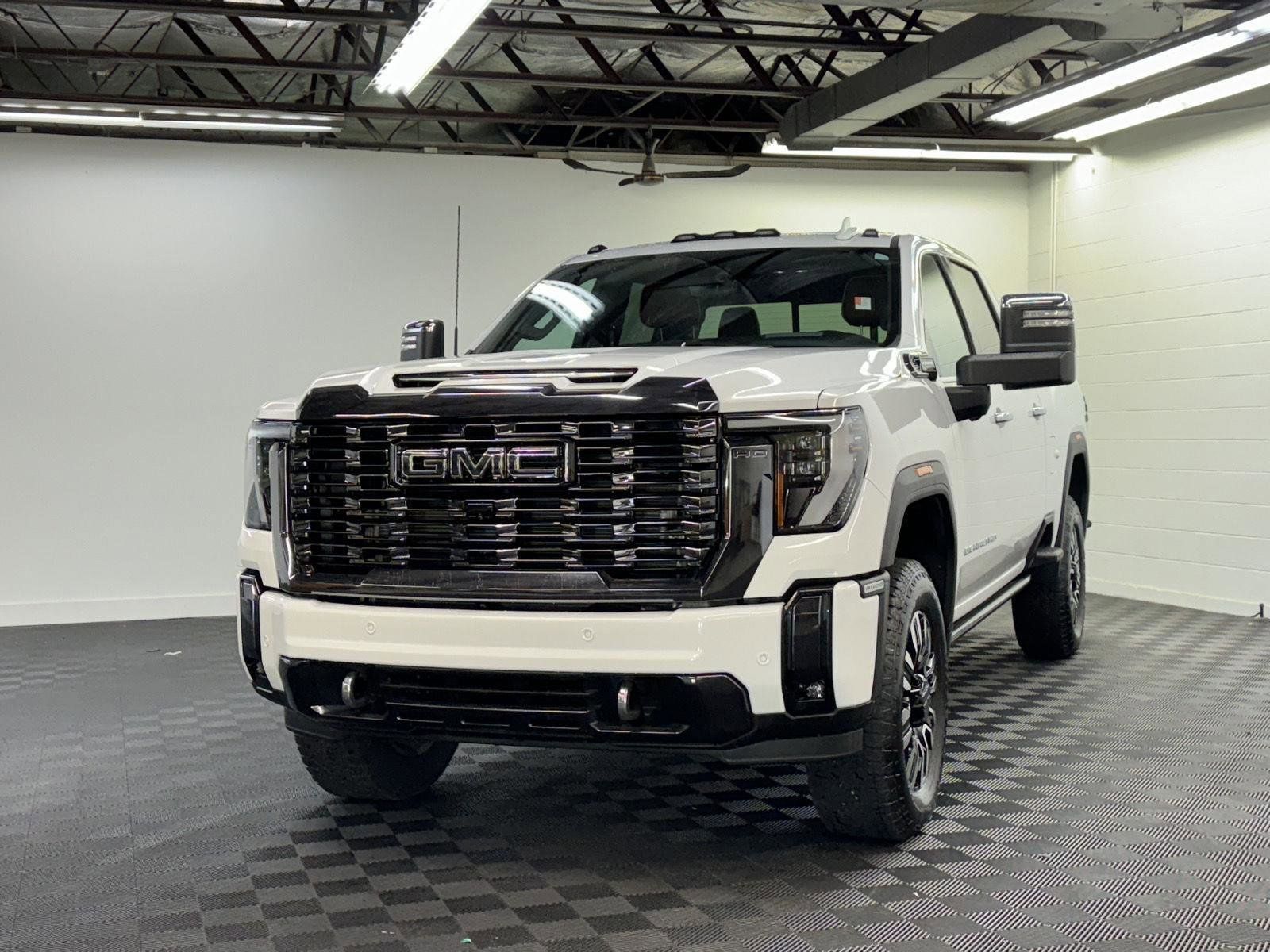 2024 GMC Sierra 3500HD Denali Ultimate's photo