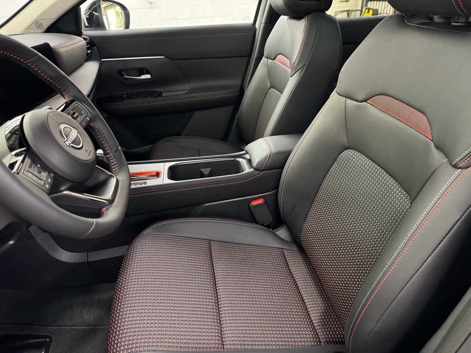 2026 Nissan KICKS SR AWD - Photo 10