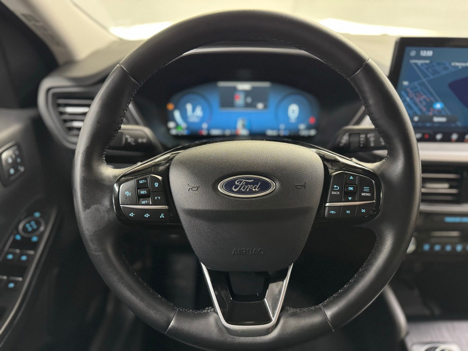 2024 Ford Escape Platinum - Photo 21