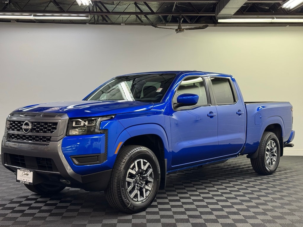 2026 Nissan Frontier SV photo 2
