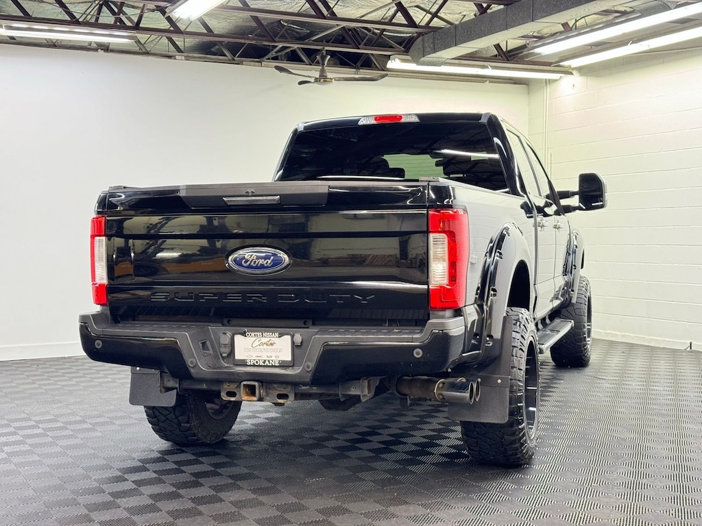2018 Ford F-350 photo 2