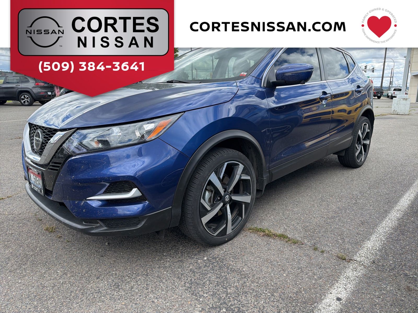 2022 Nissan Rogue Sport SL AWD's photo