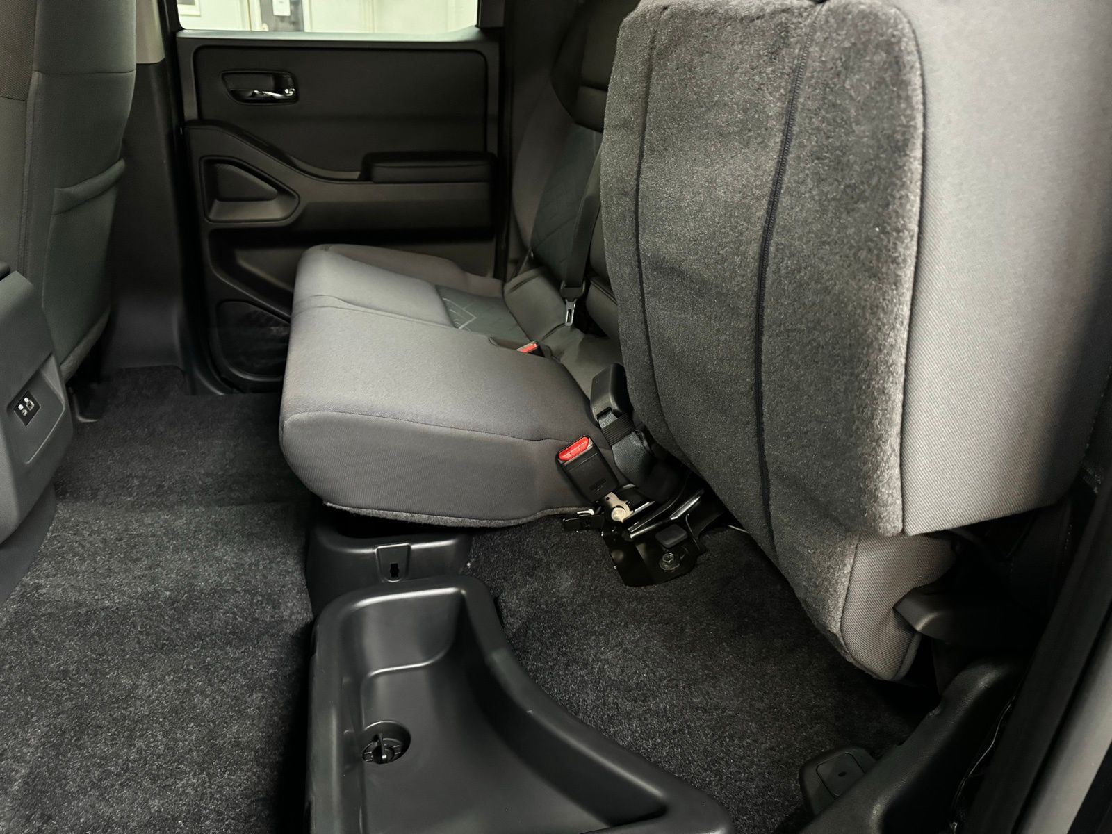 2026 Nissan Frontier SV - Photo 26