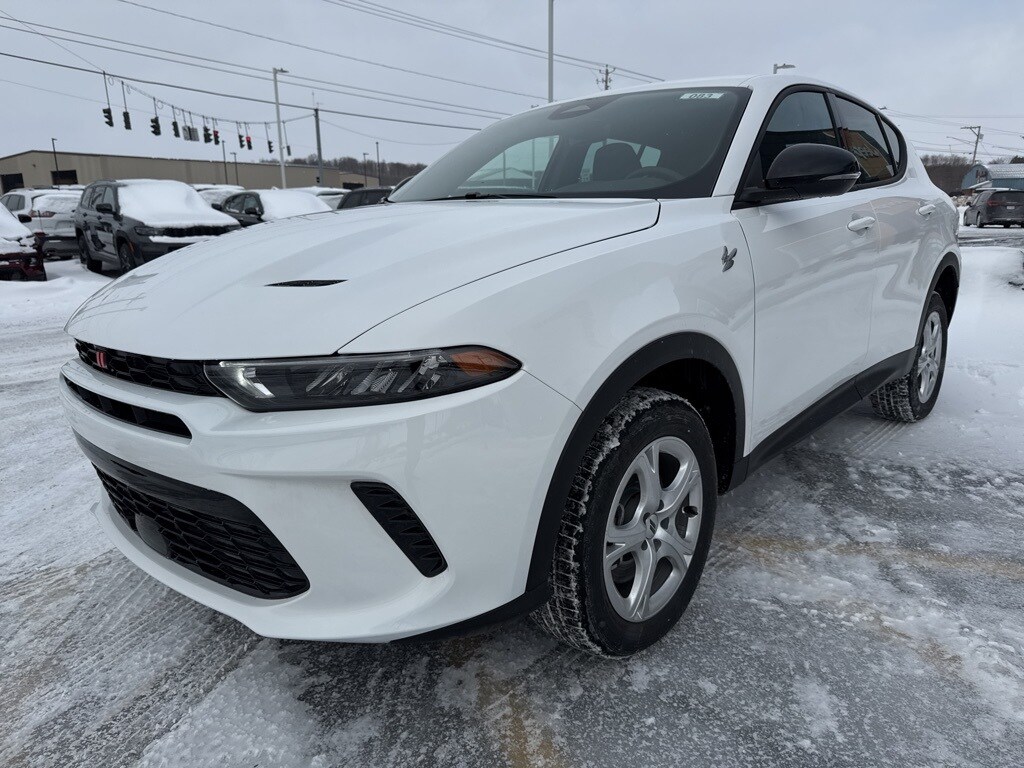 2025 Dodge Hornet GT photo 3