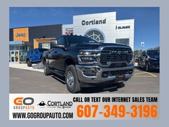2026 Ram 2500 TRADESMAN CREW CAB 4X4 6'4 BOX Pickup