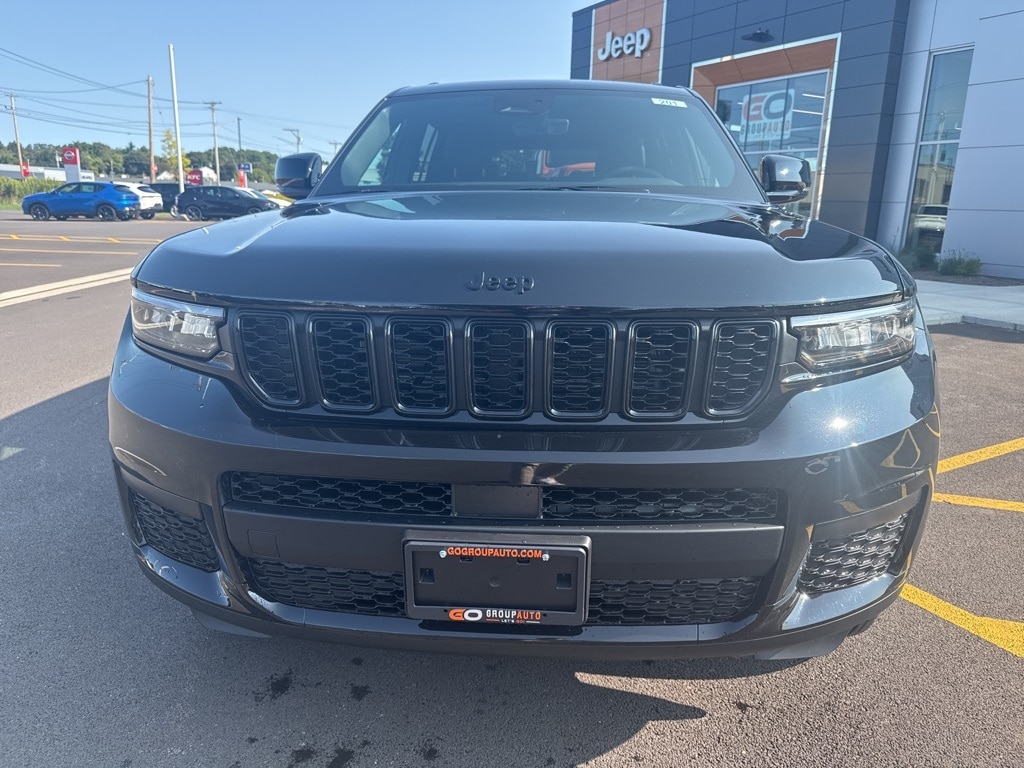 New 2025 Jeep Grand Cherokee L ALTITUDE 4X4 Sport Utility