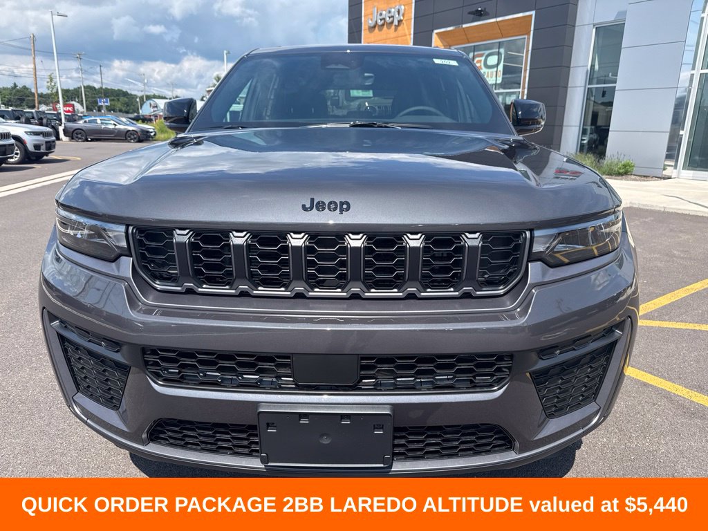 New 2026 Jeep Grand Cherokee LAREDO ALTITUDE 4X4 Sport Utility