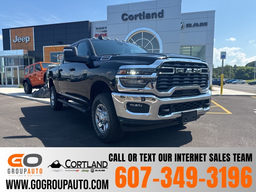2025 Ram 2500 TRADESMAN CREW CAB 4X4 6'4 BOX
