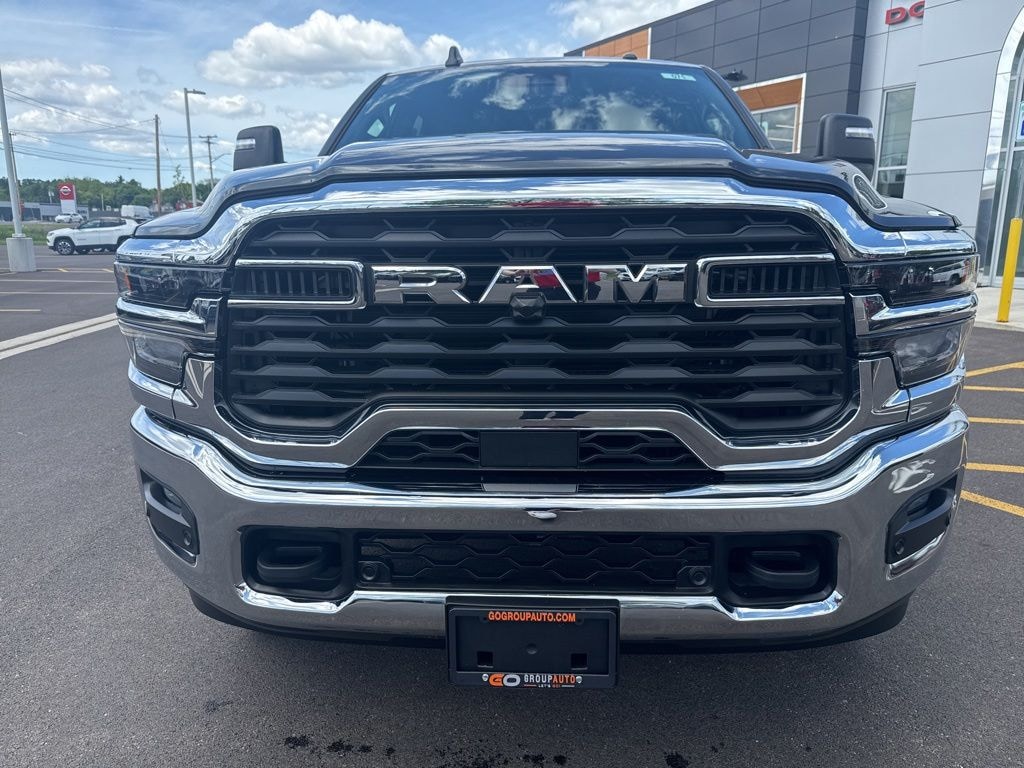 New 2026 Ram 2500 TRADESMAN CREW CAB 4X4 6'4 BOX Pickup