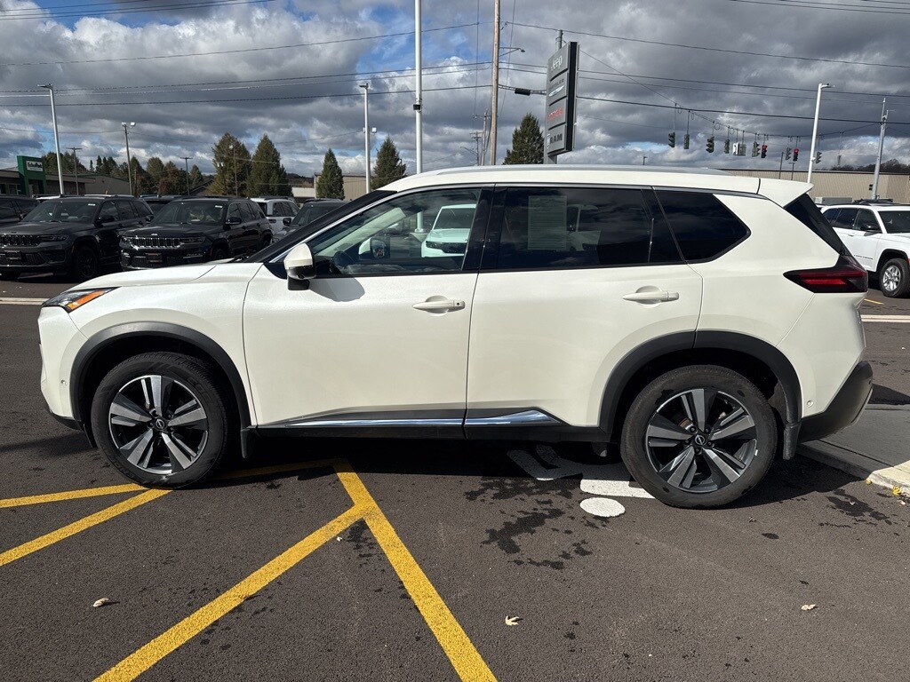 2022 Nissan Rogue SL photo 4