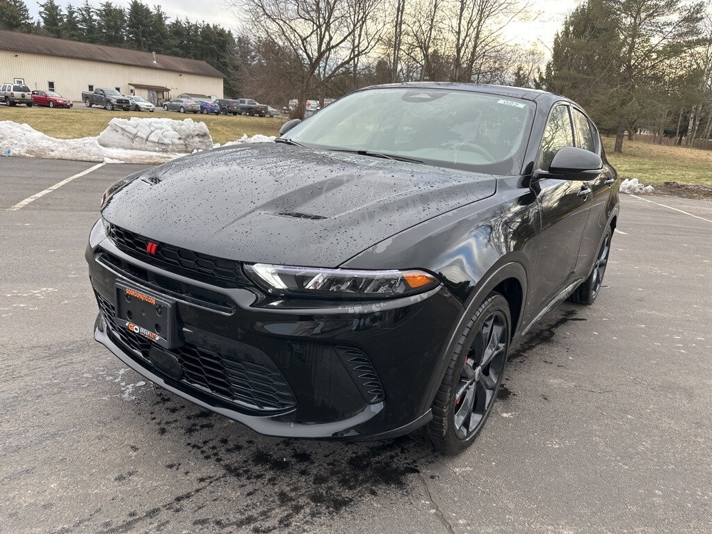 2024 Dodge Hornet R/T Plus photo 3