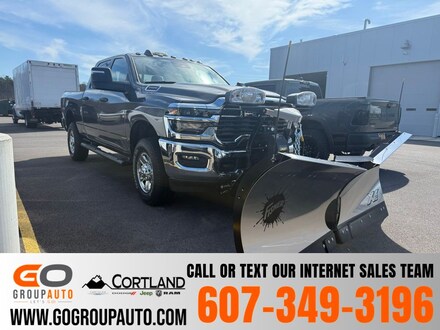 2026 Ram 2500 TRADESMAN CREW CAB 4X4 6'4 BOX Pickup