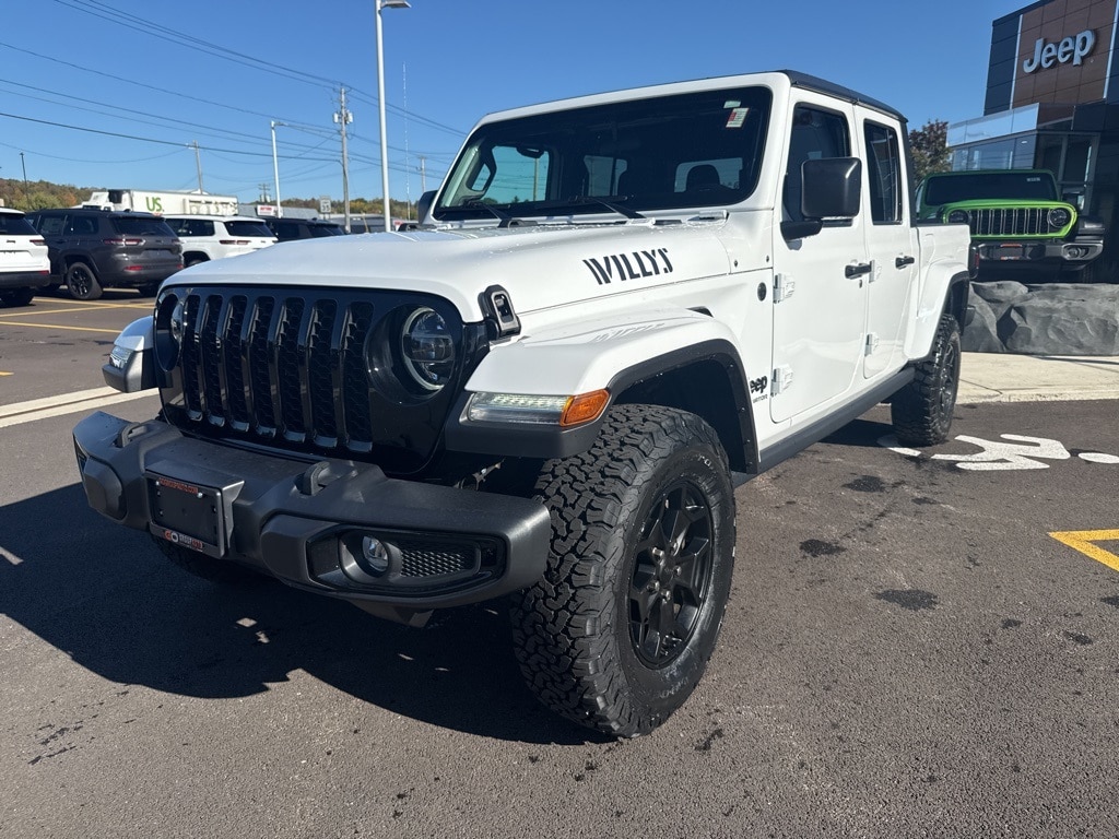 Used 2022 Jeep Gladiator Willys Truck