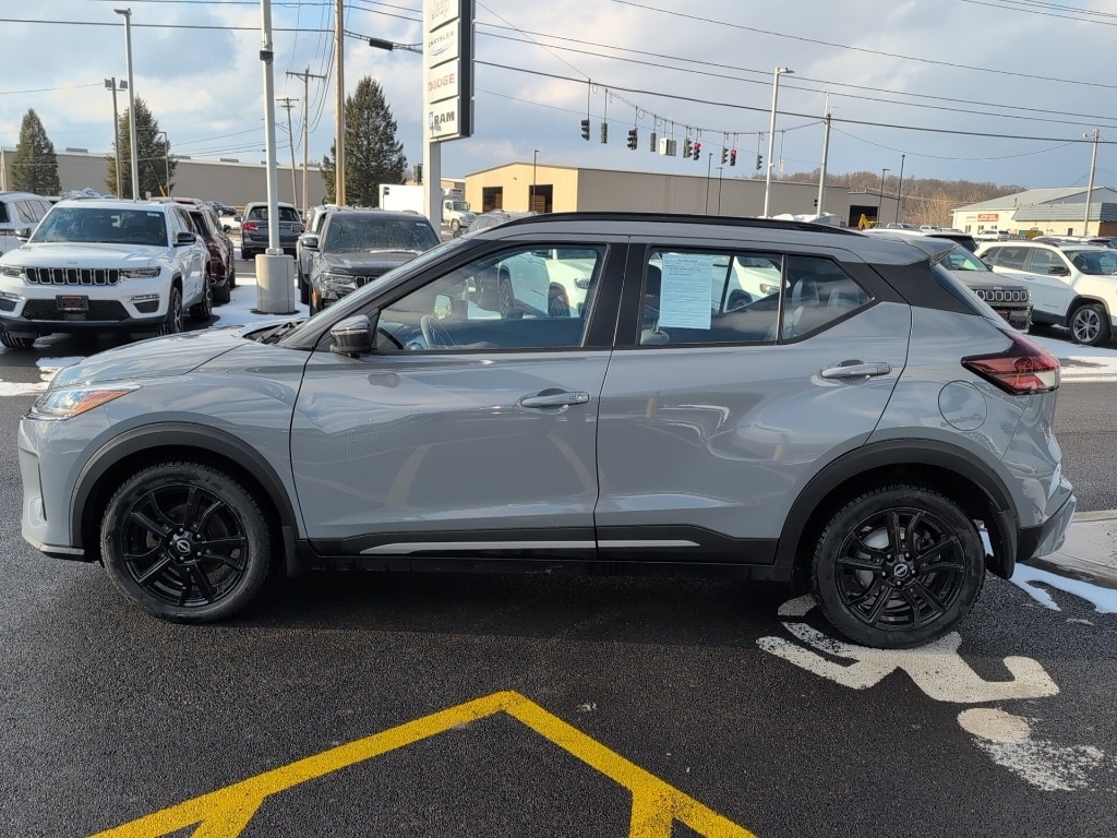 Used 2022 Nissan Kicks SR SUV