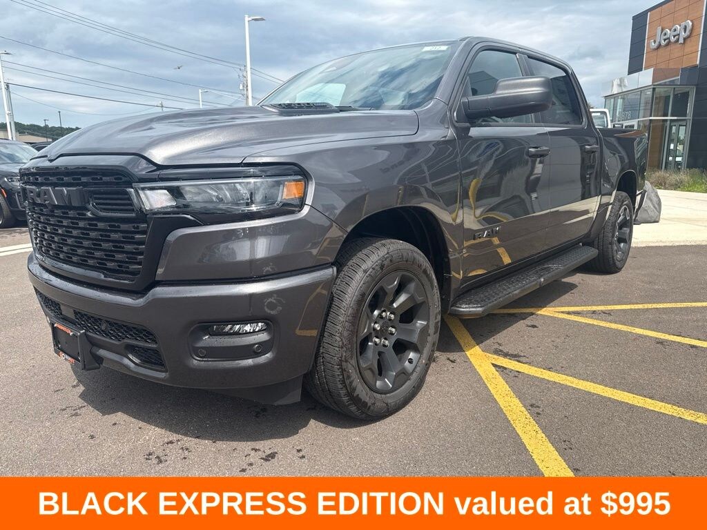 New 2026 Ram 1500 EXPRESS CREW CAB 4X4 5'7 BOX Pickup