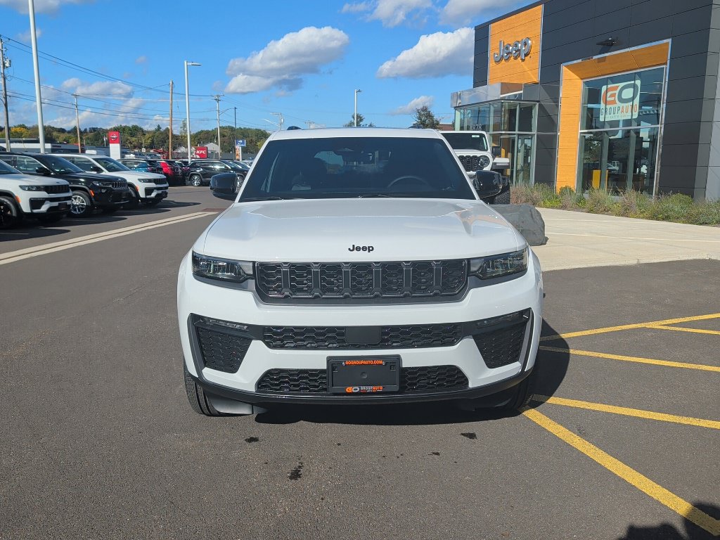 New 2027 Jeep Grand Cherokee LIMITED 4X4 Sport Utility