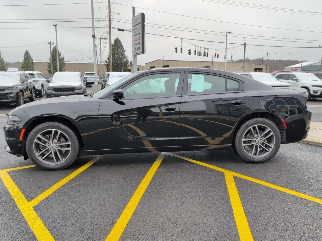 Used 2019 Dodge Charger SXT Sedan