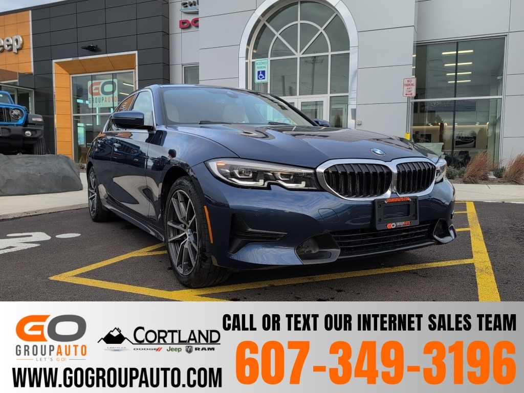 2021 BMW 3 Series 330i's photo