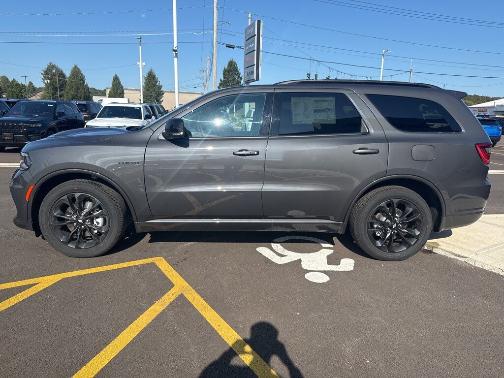 2025 Dodge Durango R/T Plus photo 2