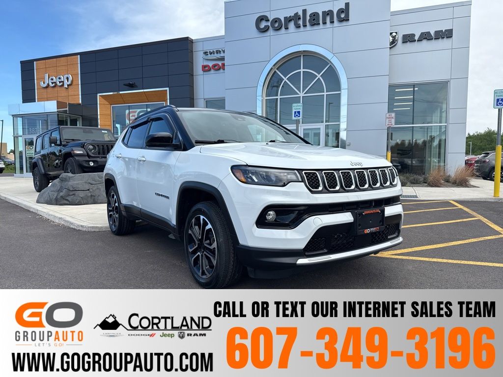 2023 Jeep Compass Limited 4X4's photo