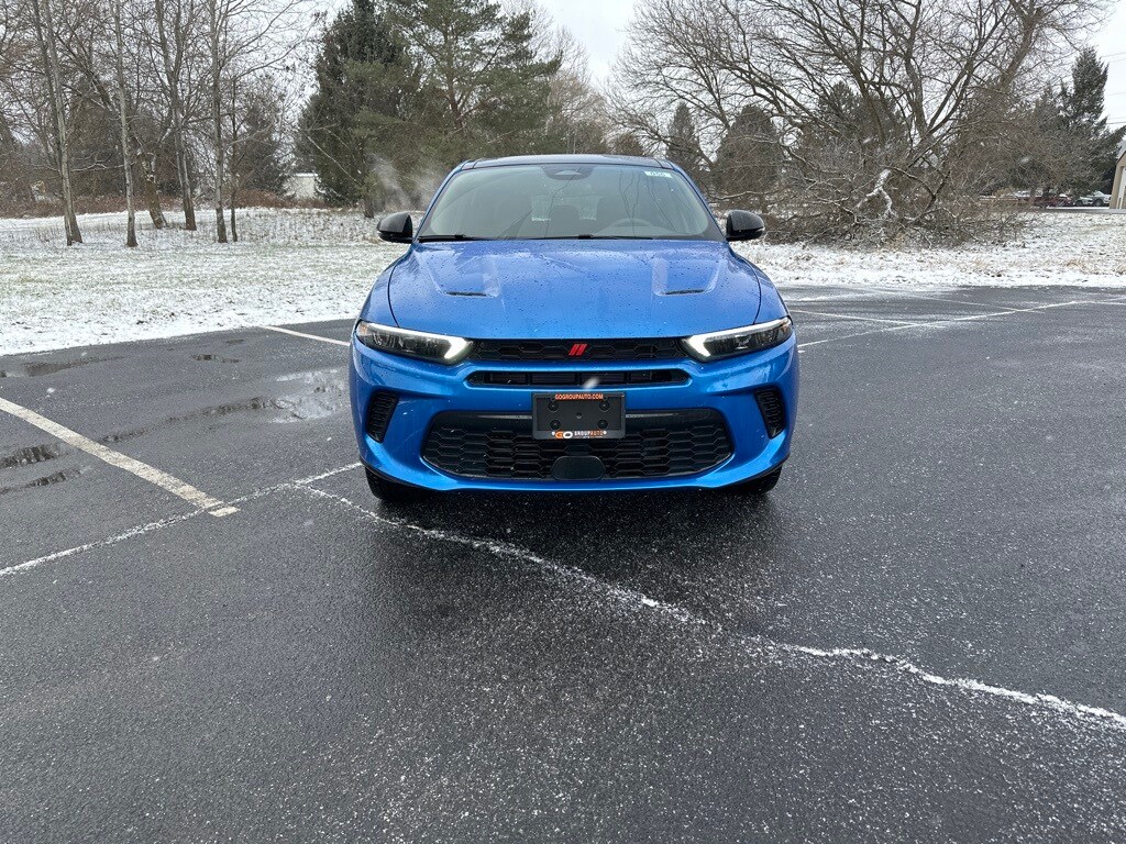 2024 Dodge Hornet R/T Plus photo 2