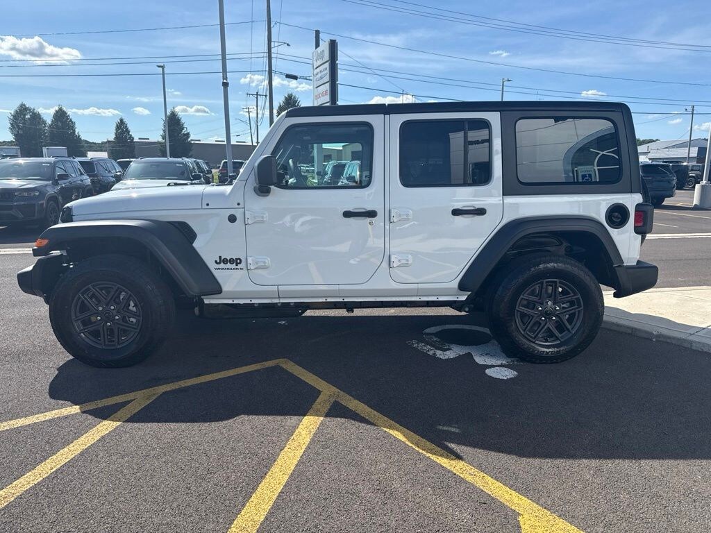 New 2026 Jeep Wrangler 4-DOOR SPORT S Sport Utility