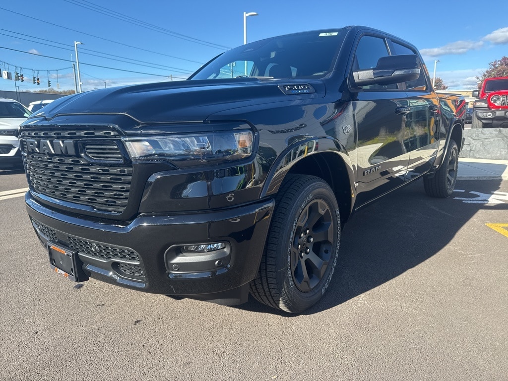 New 2026 Ram 1500 BIG HORN CREW CAB 4X4 5'7 BOX Pickup