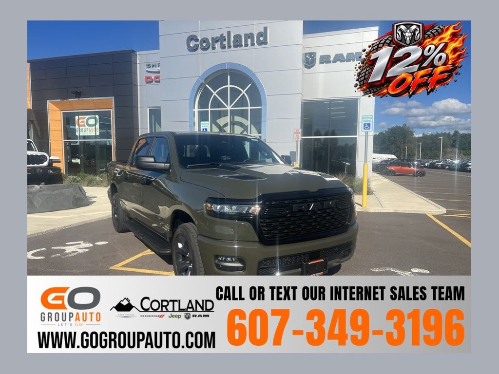 New 2026 Ram 1500 EXPRESS CREW CAB 4X4 5'7 BOX Pickup