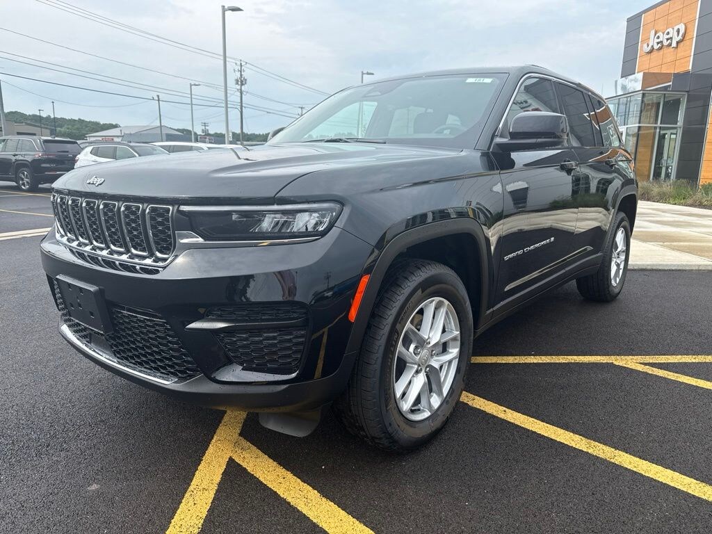New 2026 Jeep Grand Cherokee LAREDO X 4X4 Sport Utility