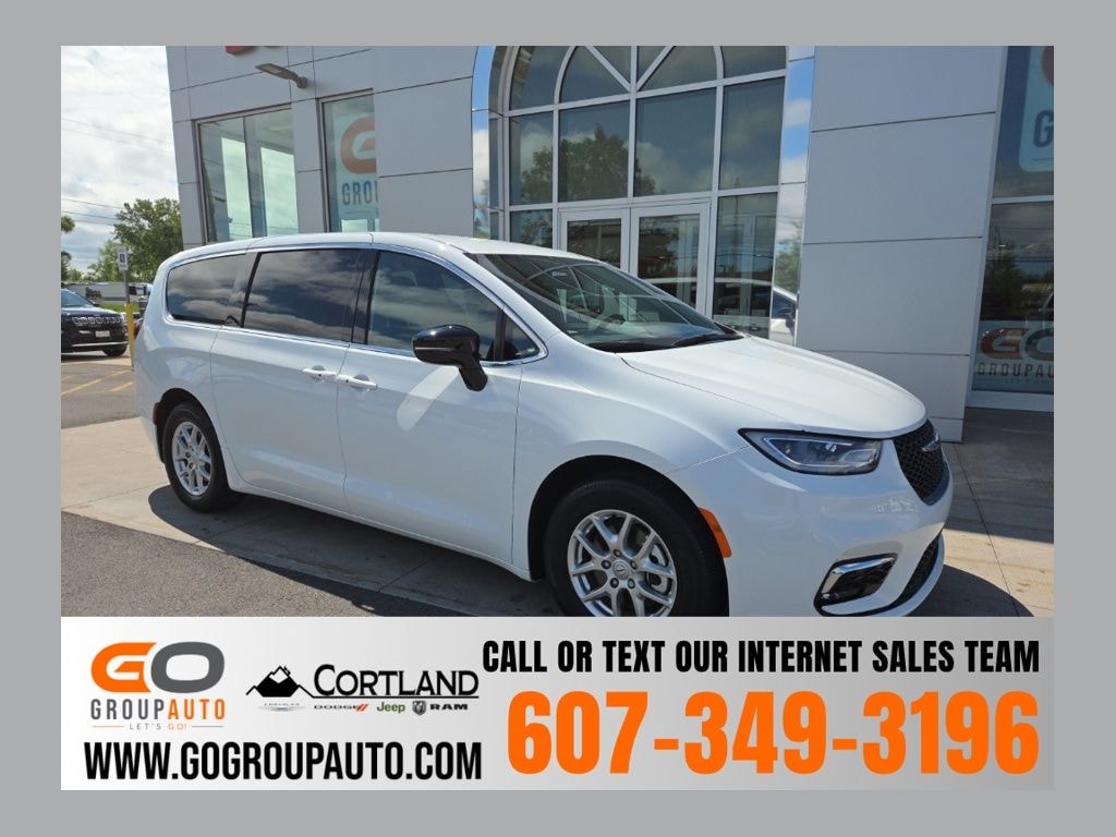 Used 2026 Chrysler Pacifica Select Minivan/Van