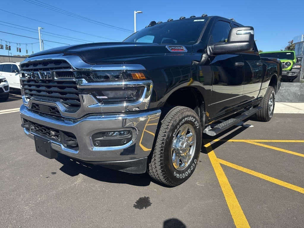 New 2026 Ram 2500 TRADESMAN CREW CAB 4X4 6'4 BOX Pickup