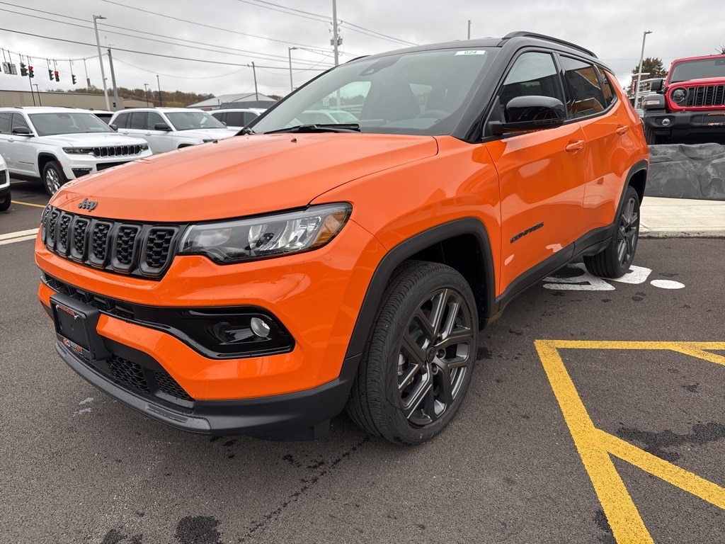 New 2026 Jeep Compass LIMITED ALTITUDE 4X4 Sport Utility